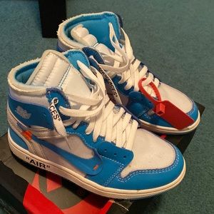 Air Jordan 1 X off-white size 4.5
